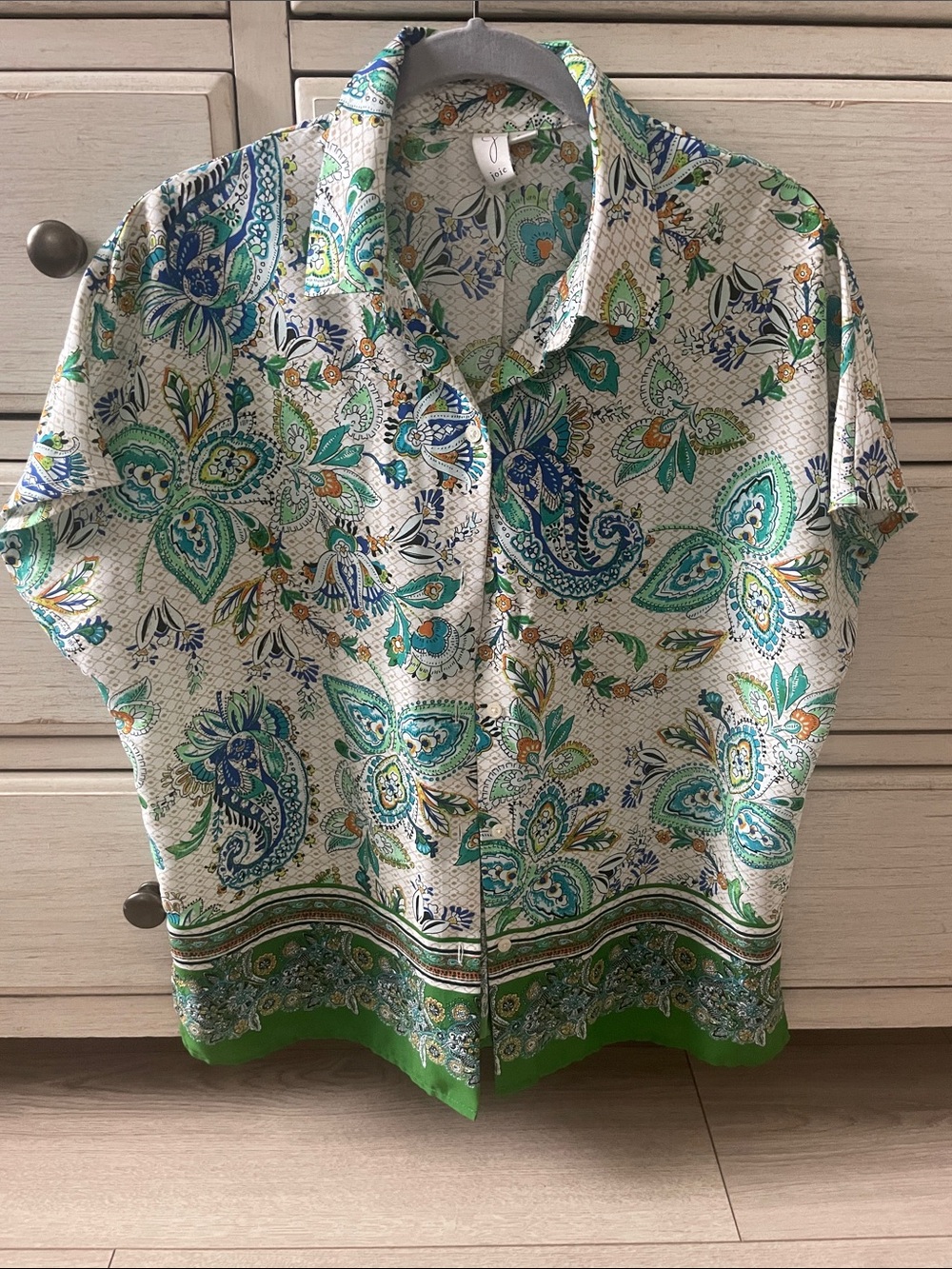 Joie White Short-Sleeve Button-Down Shirt with Green & Blue Paisley